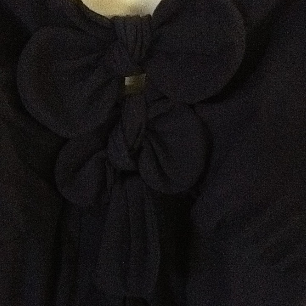 Keyhole Dress - Picture 3 of 7